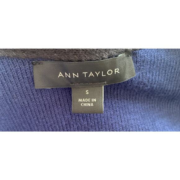 Ann Taylor Women's Cardigan Small Knee Length - Picture 3 of 8
